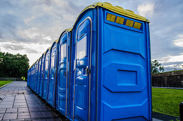 Best Portable restroom trailer rental  in Gibson City, IL